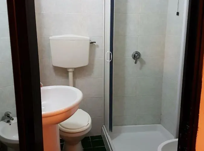 Primavera Hotel 2*